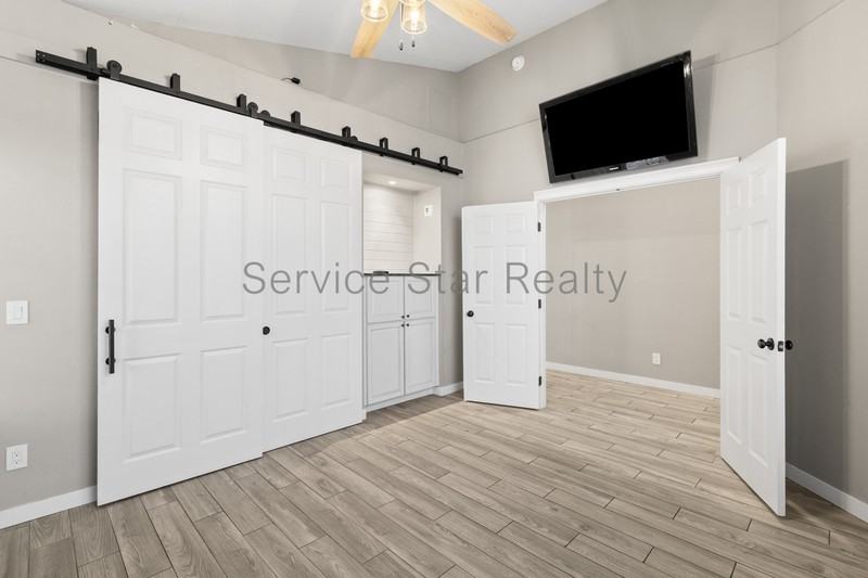 1441 E Glenhaven Dr - Photo 6 of 25