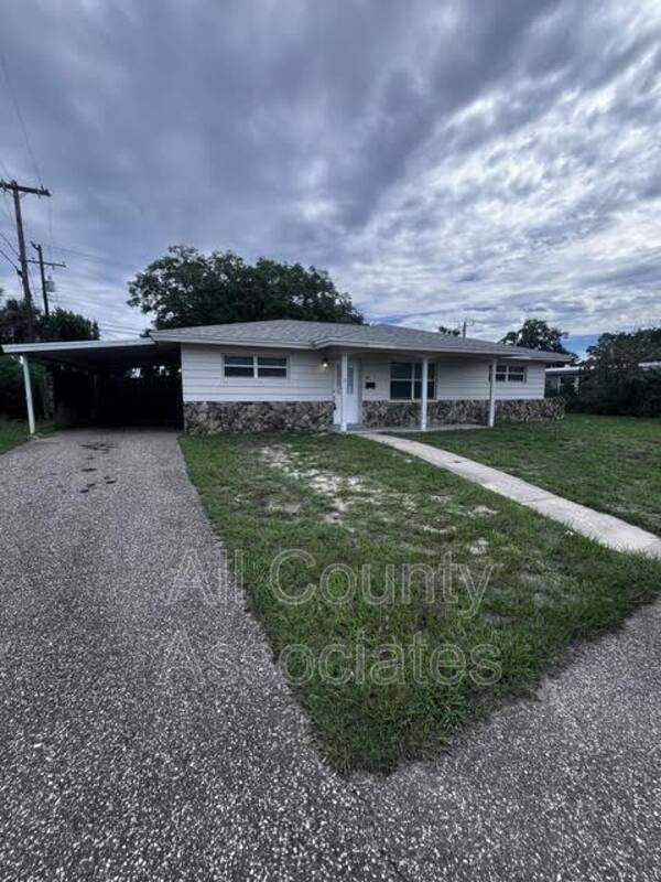 7072 Bougenville Dr - Photo 2 of 7