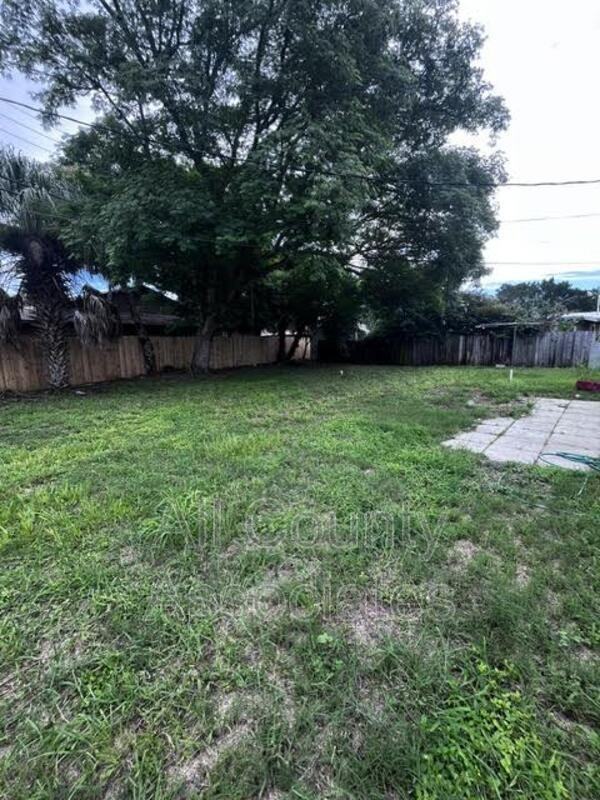 7072 Bougenville Dr - Photo 3 of 7
