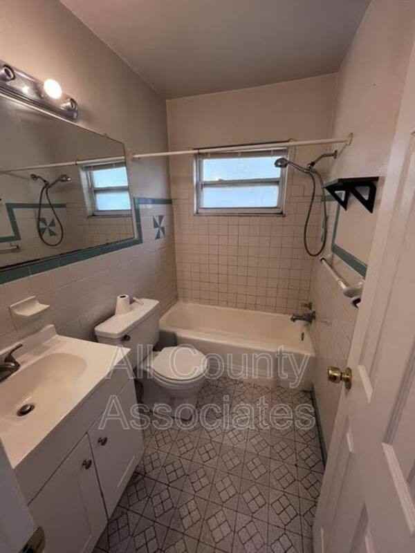 7072 Bougenville Dr - Photo 4 of 7