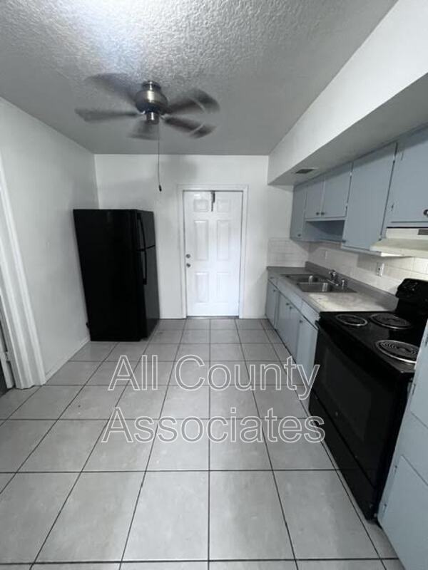 7072 Bougenville Dr - Photo 6 of 7