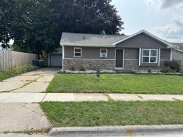 featured image of 2048 Hillview Dr