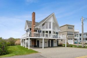 featured image of 572 Ocean Ave