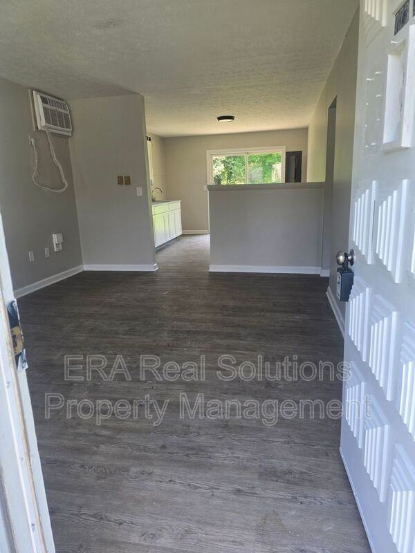 737 Bourbon St #773A - Photo 2 of 12
