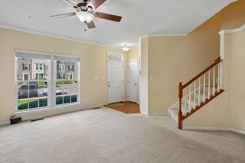 5206 Wyndholme Cir #7 - Photo 4 of 22