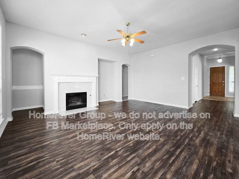 4812 Tearose Trl - Photo 4 of 28