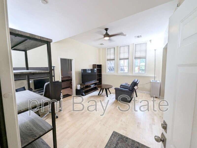 27 Saint James Ave #3 - Photo 2 of 11