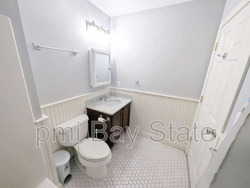 27 Saint James Ave #3 - Photo 6 of 11