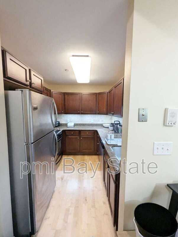 27 Saint James Ave #3 - Photo 7 of 11