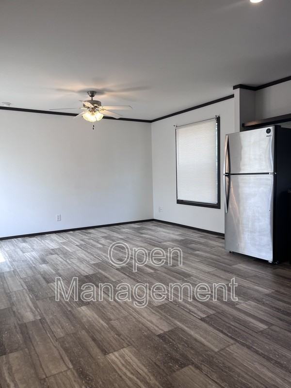 2301 Sw Oralabor Rd - Photo 2 of 11