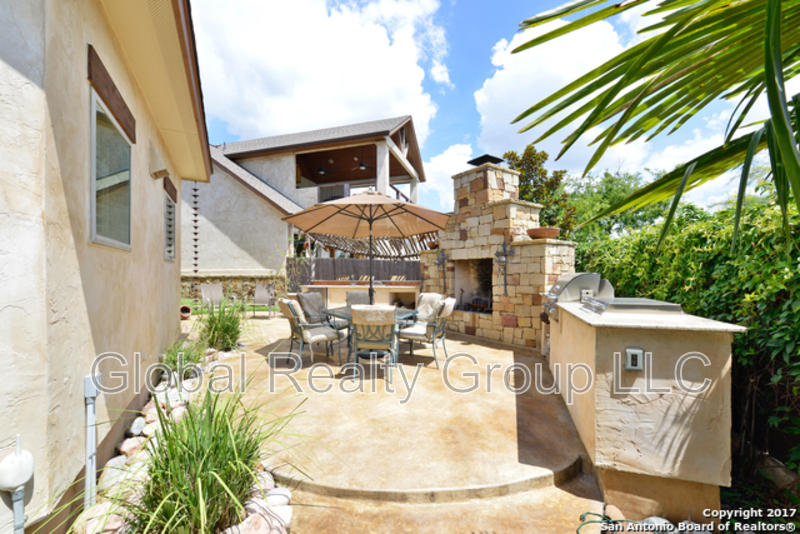 1223 Gruene Valley Cir - Photo 3 of 4