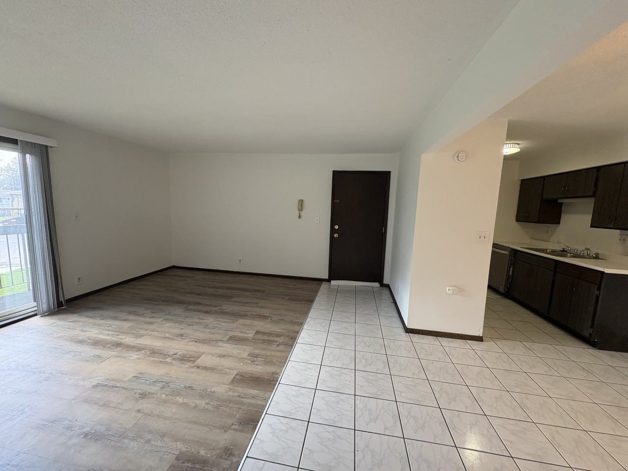 248 East Oak Cliff Court #5 - Photo 4 of 15