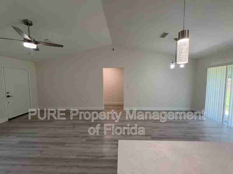 11165 Nw 7th St - Photo 6 of 50