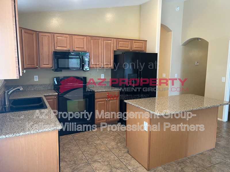 17851 W Eugene Ter - Photo 5 of 22
