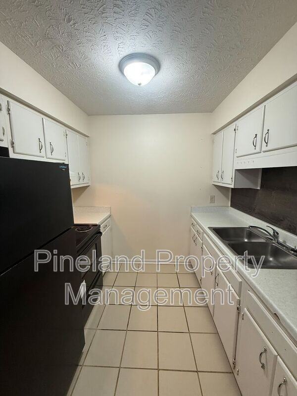 3241 Willard Dr #7 - Photo 5 of 11