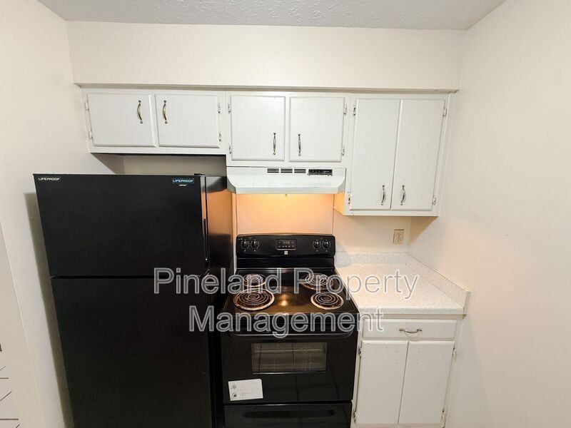 3241 Willard Dr #7 - Photo 6 of 11