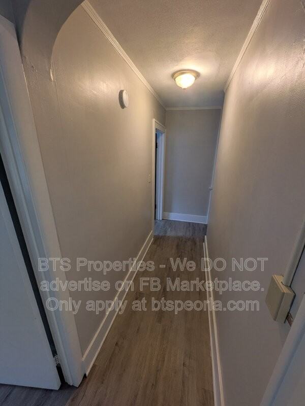 1532 W Barker Ave - Photo 5 of 11
