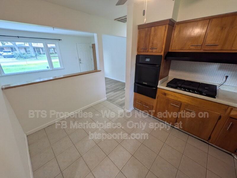 622 W Laclaire Ln - Photo 5 of 14