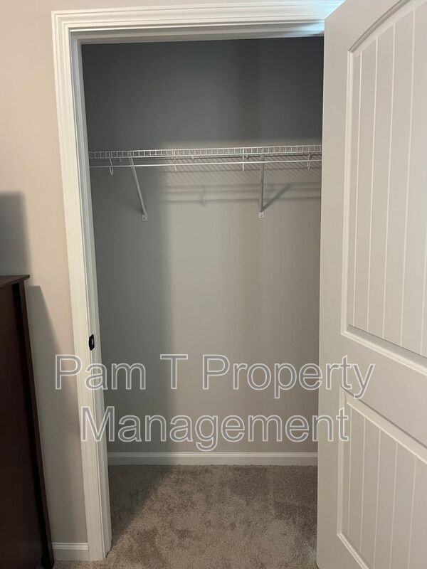113 Exmoor Cir - Photo 4 of 13
