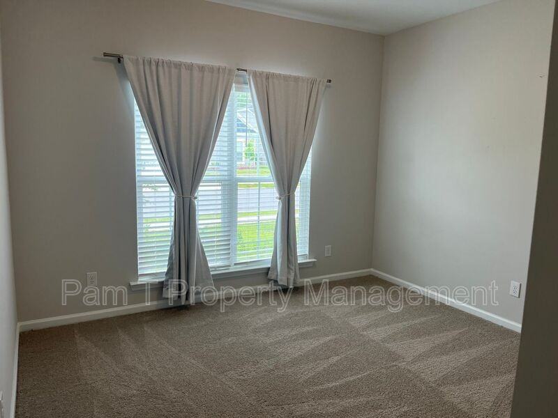 113 Exmoor Cir - Photo 5 of 13
