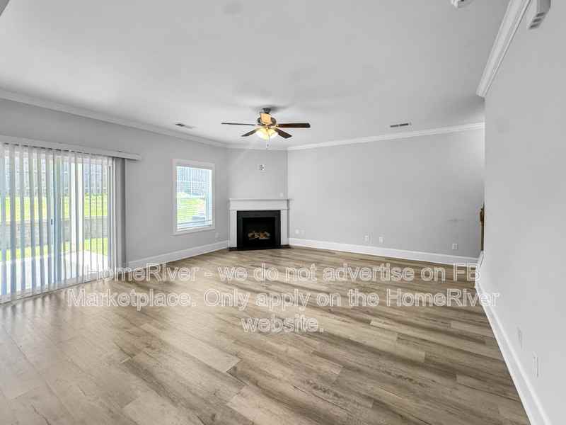 418 Saylor Hall Ln - Photo 6 of 31