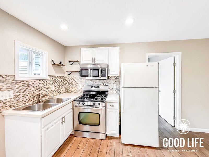 4214 Cleveland Ave - Photo 4 of 14