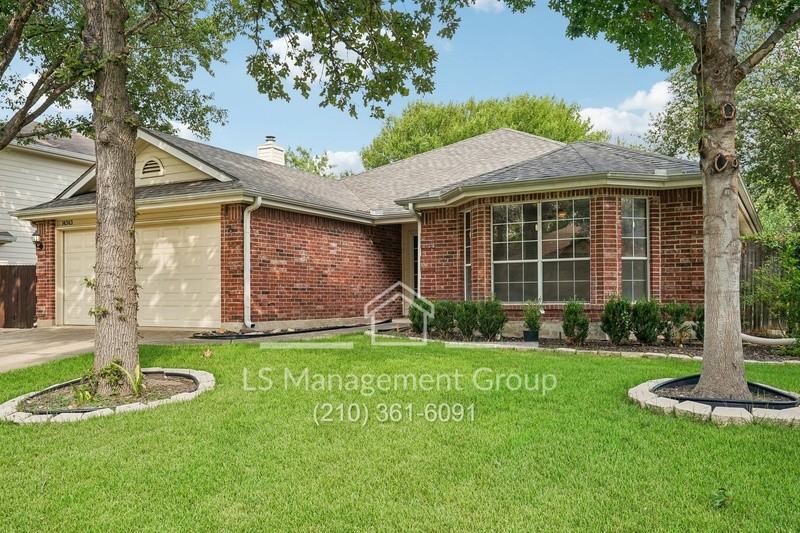 14343 Markham Gln - Photo 3 of 40