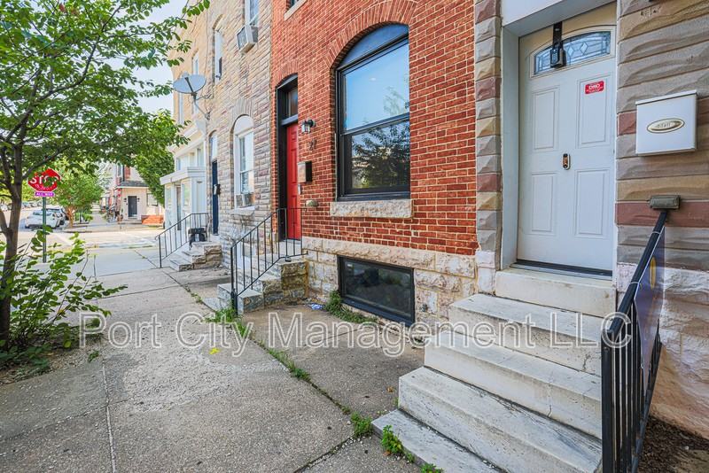27 N East Ave - Photo 3 of 39
