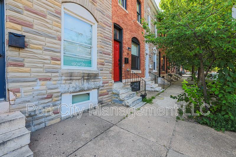 27 N East Ave - Photo 4 of 39