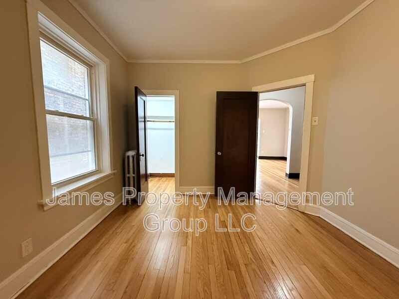 2736 W Giddings St - Photo 6 of 10