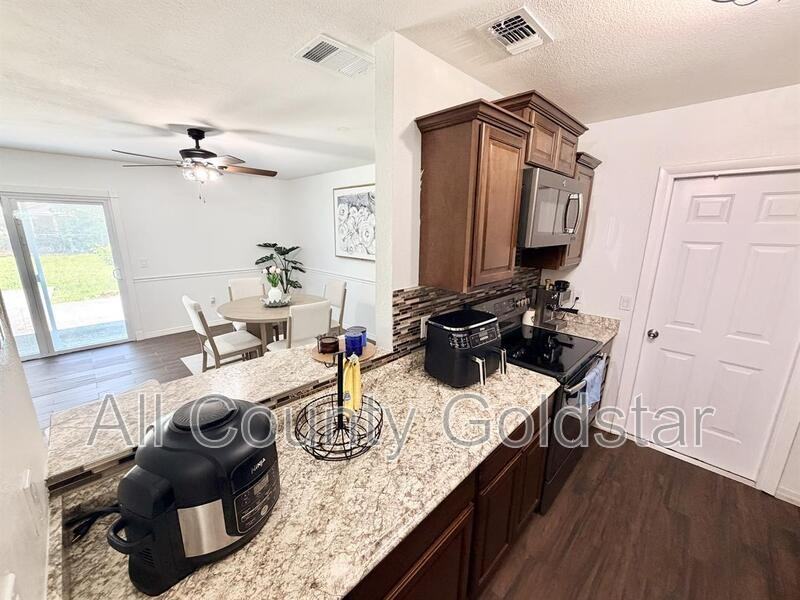 5815 Spearman Cir - Photo 2 of 11
