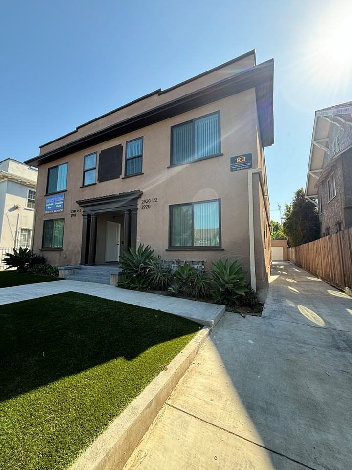 2918 Normandie Avenue #1/2 - Photo 2 of 19