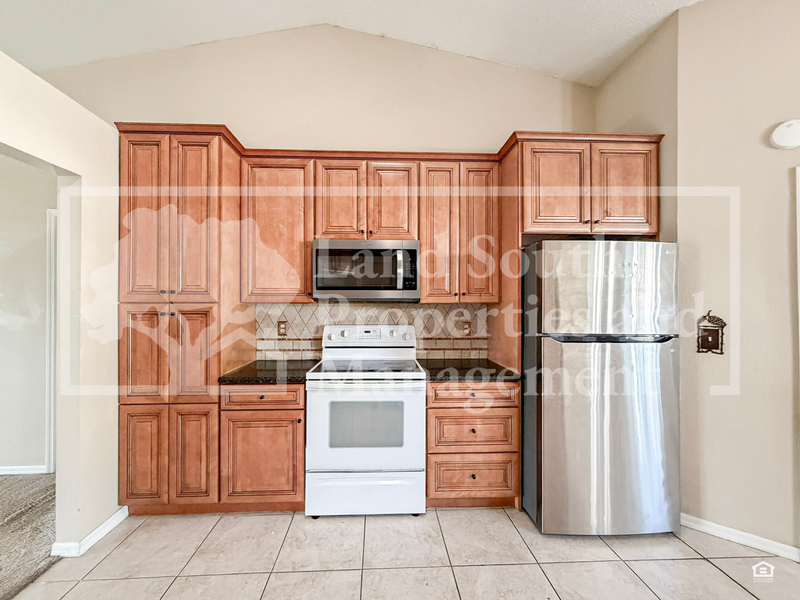 683 Jessanda Cir - Photo 7 of 27