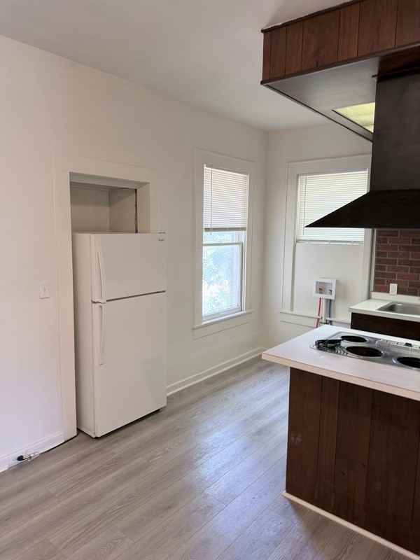 605 Merrick St #A - Photo 6 of 17