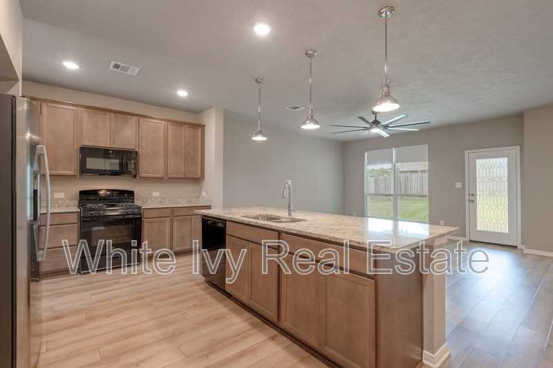 3722 Sage Ln - Photo 7 of 29