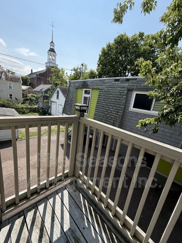 133 Elmwood Ave - Photo 3 of 27