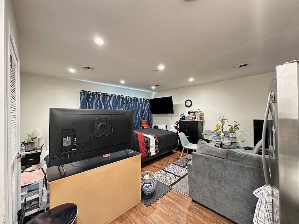 3940 N Pulaski Rd #2B - Photo 5 of 21