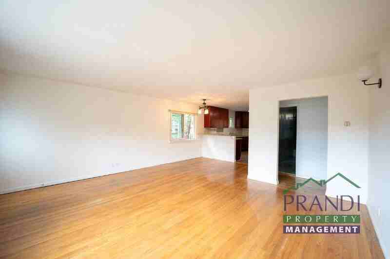 33 Willow Ave - Photo 2 of 24