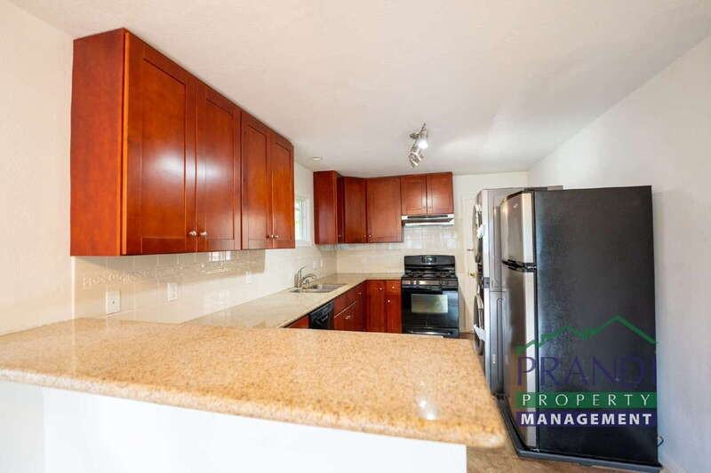 33 Willow Ave - Photo 5 of 24