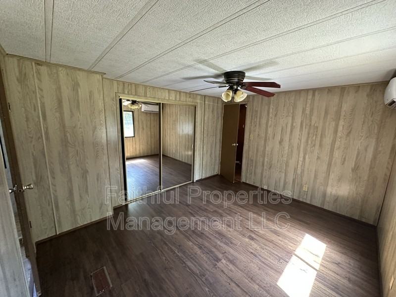 10251 Shadow Wood Cir - Photo 3 of 7