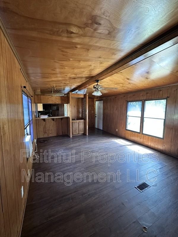 10251 Shadow Wood Cir - Photo 6 of 7