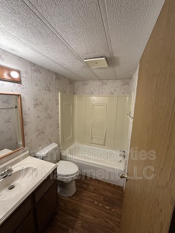 10251 Shadow Wood Cir - Photo 7 of 7