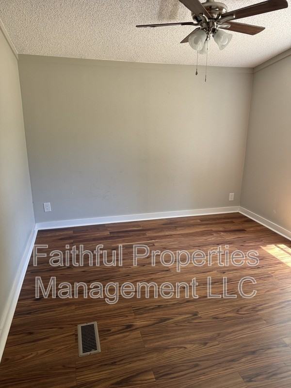 6101 Circle Dr - Photo 5 of 9