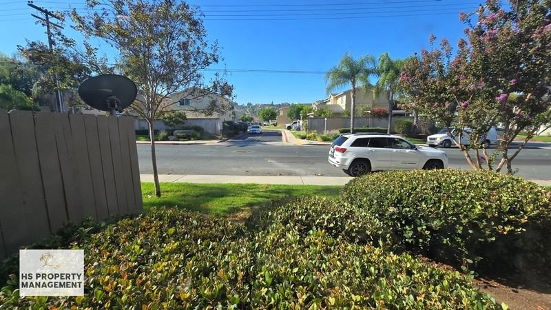1542 Granite Hills Dr #C - Photo 5 of 29