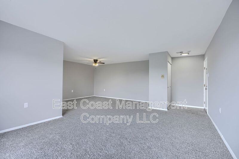 3928 Rolling Rd #10 - Photo 5 of 24