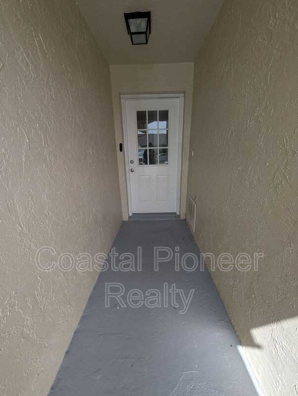 1331 Coolridge Dr - Photo 2 of 30