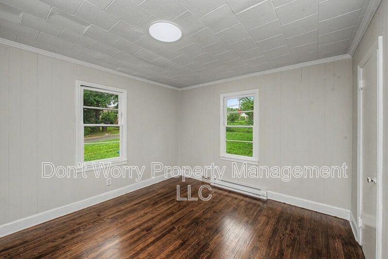 1005 True Ln - Photo 3 of 11