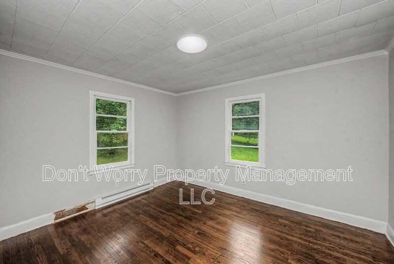 1005 True Ln - Photo 5 of 11