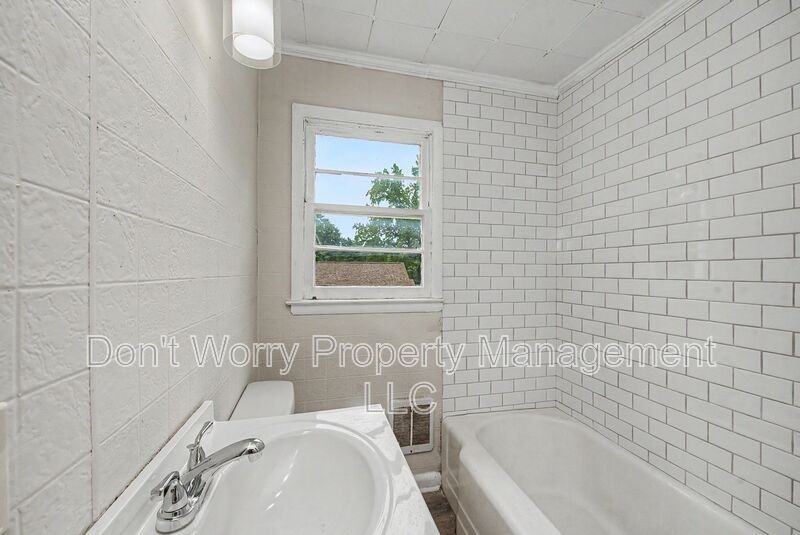 1005 True Ln - Photo 7 of 11