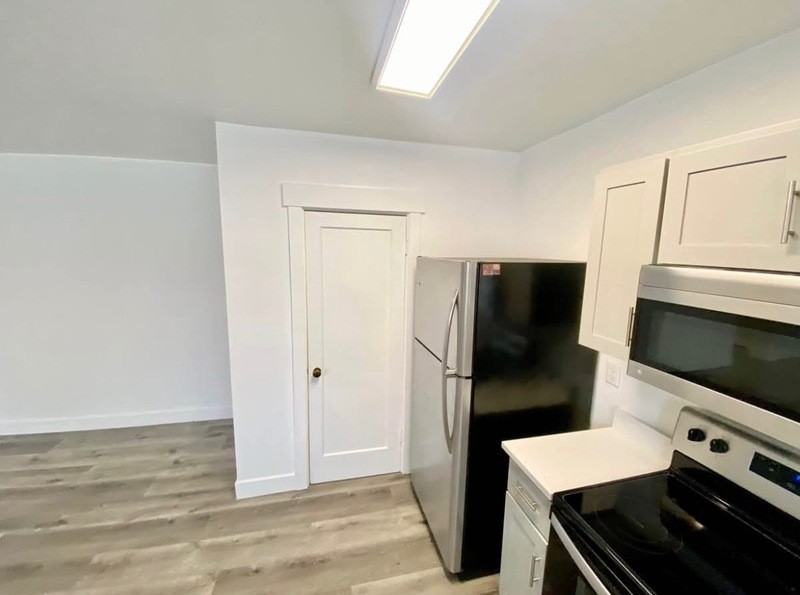 295 Eastsouth - Photo 3 of 12